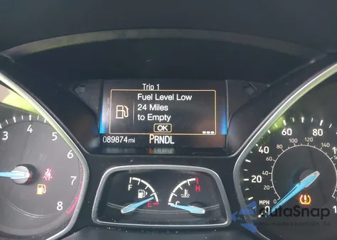 2018 Ford Focus S из США, поврежденный, VIN 1FADP3E20JL268173